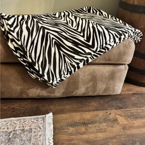 Kohl's dark brown and White Animal Print Throw